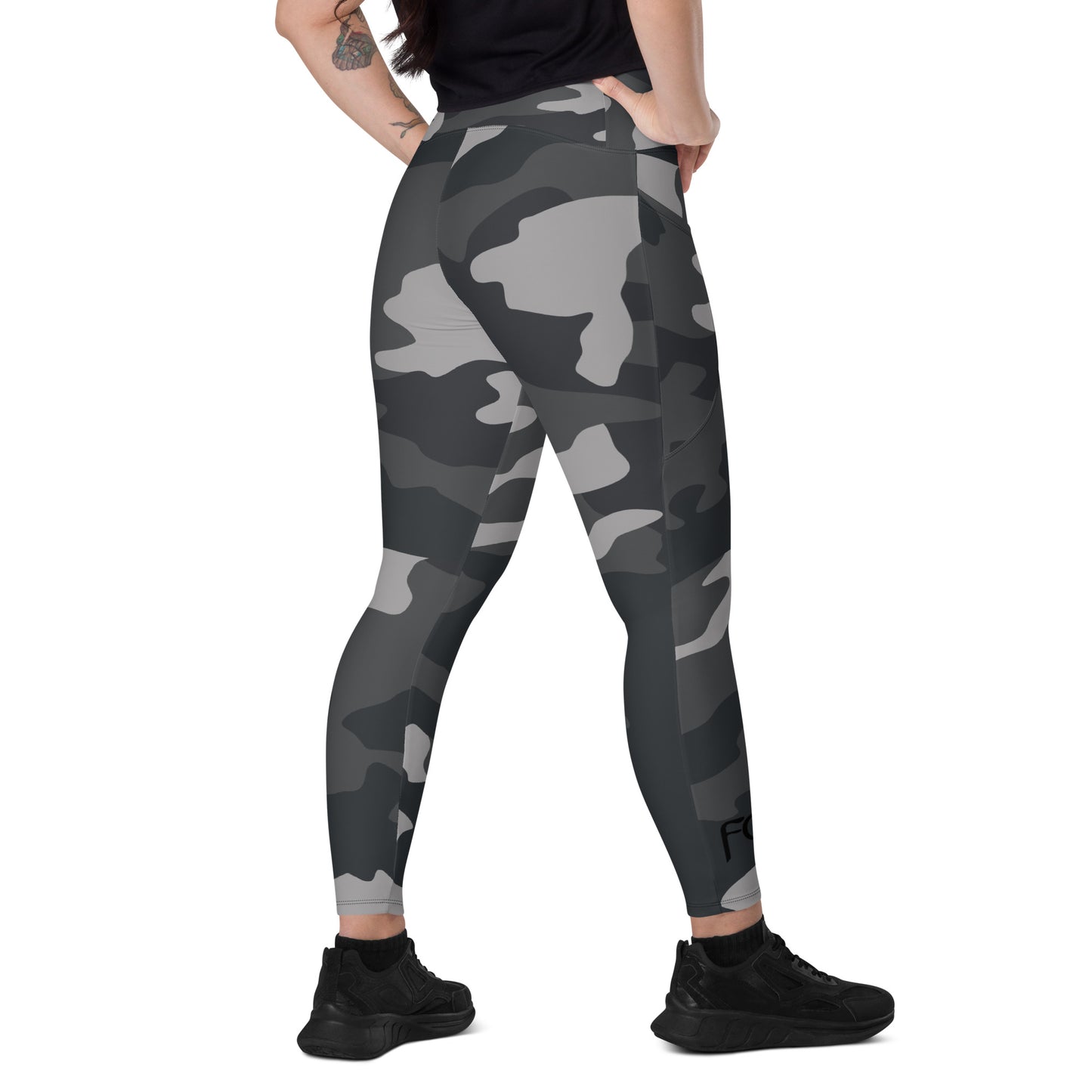 Crossover leggings with pockets